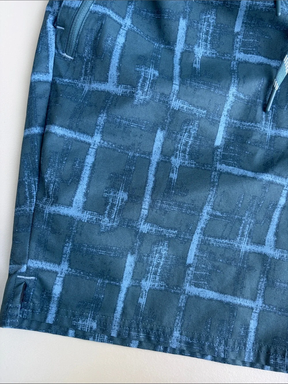 L.L. Bean Men's Slate Blue Geometric Swim Trunks